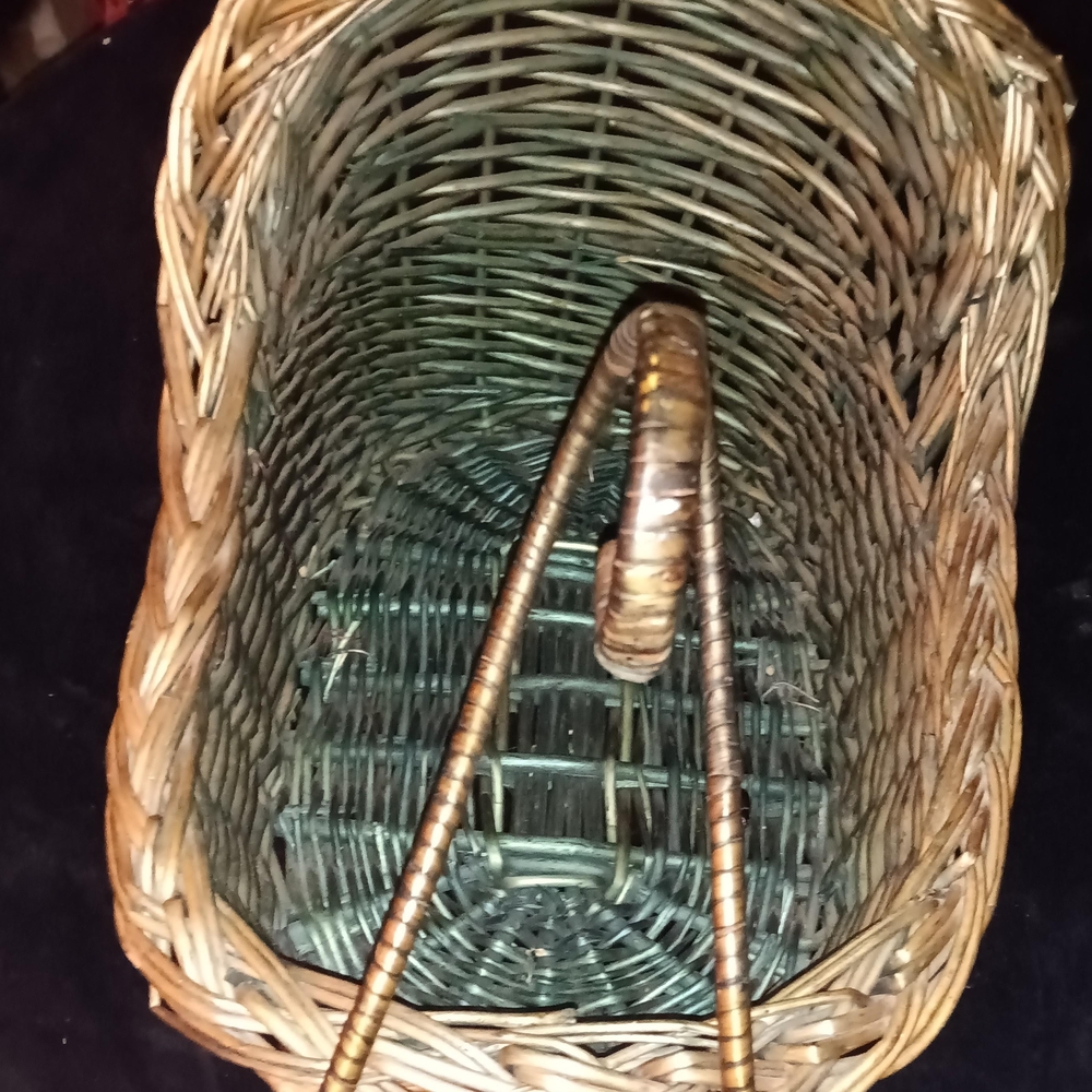 Handcrafted Wicker Rocking Cradle - Picture 4 of 4